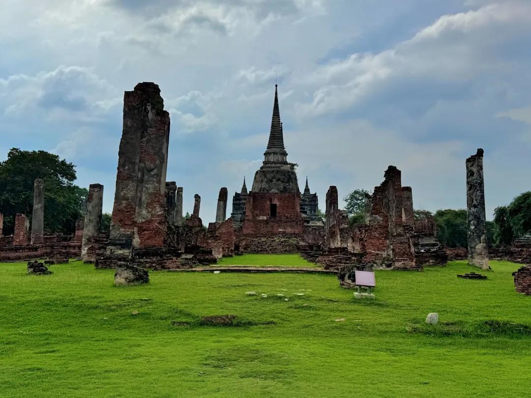Chom Thong